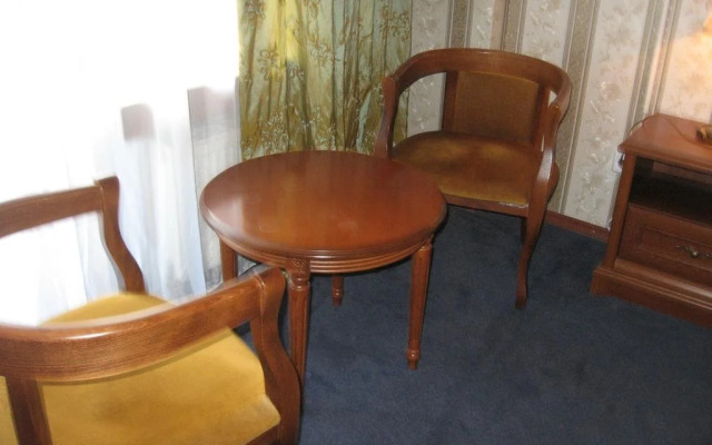 Diplomat ApartHotel