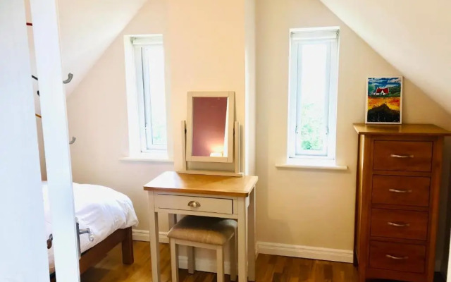 Red Deer Cosy Apartment in Letterfrack Connemara