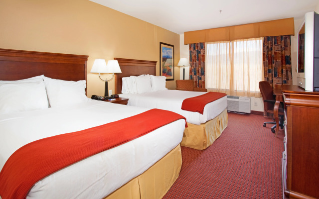 Holiday Inn Express & Suites Tooele by IHG