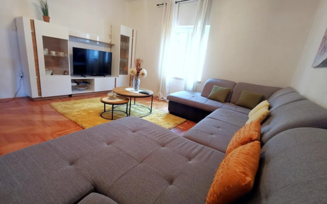Apartment Ani