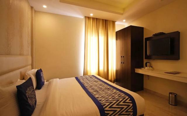 OYO 8132 Hotel Kukreja