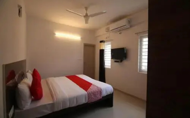 OYO 28285 Maruthi- Luxury Rooms
