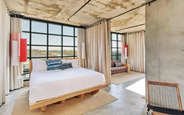 NYLO Las Colinas Hotel, Tapestry Collection by Hilton