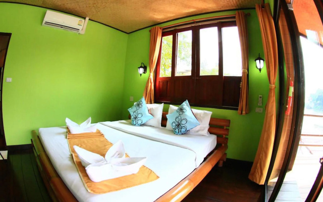 Banana Resort & Spa