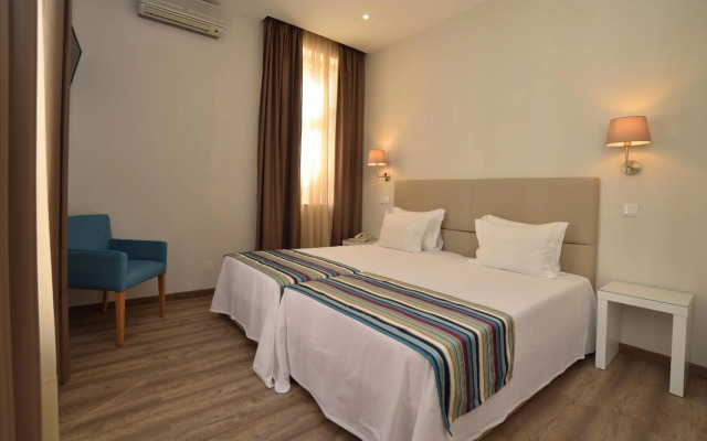Porto Domus Hotel