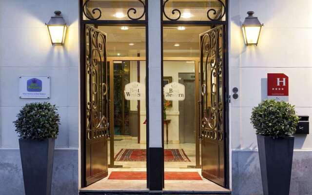 Отель Timhotel Invalides Eiffel вид на фасад