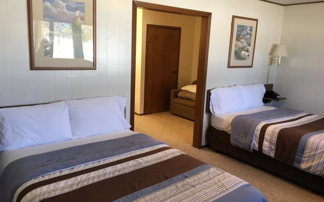 Coho Motel and Suites