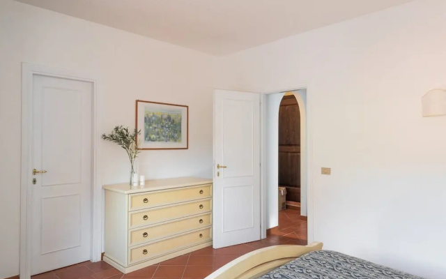 Charming Sea Villas Villa Sleeps 4 Persons in Child