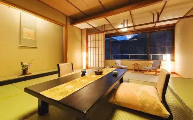 Yumoto Sakakibarakan
