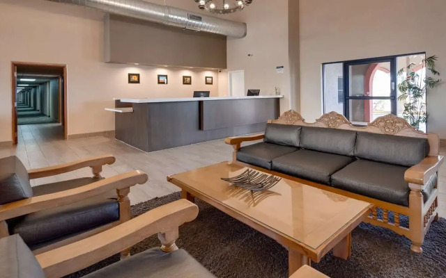 Extend-a-Suites - Phoenix Airport