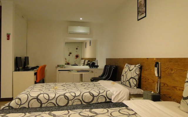 Hotel Nyxfox