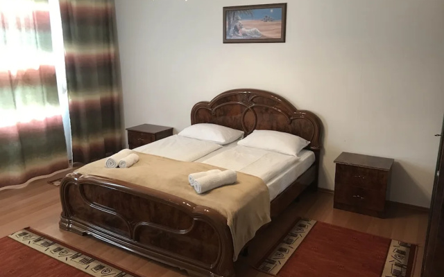 Lotusz Apartments