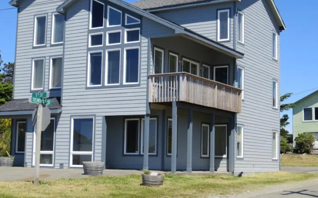 Whalers Cove