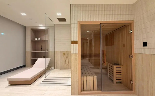 High-End Dubai Escape Private Pool
