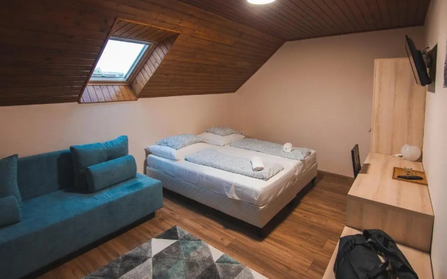 Natúra Panzió&Apartmanház