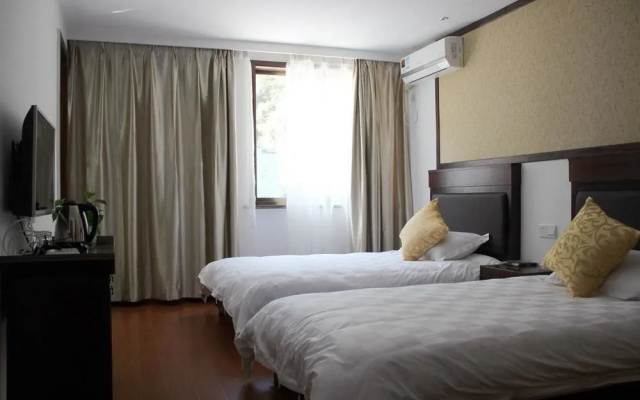 Shilling Resort
