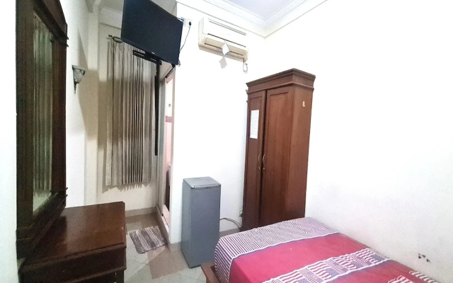 Residence 38 By Oyo Rooms