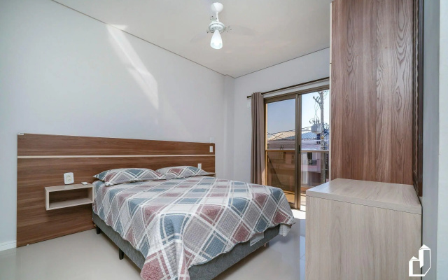 Apartamento Com 02 Dormitórios