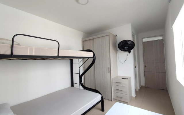 Hermoso apartamento con piscina (alberca).