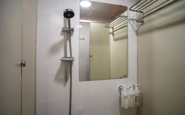 CLIP Guest House - Hostel