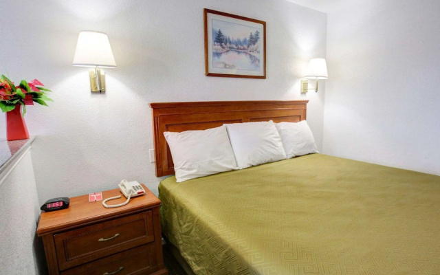 Econo Lodge Temple