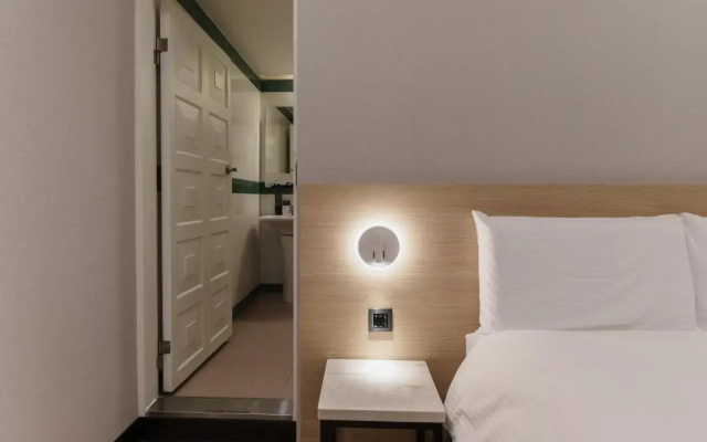 Sweet Hotel