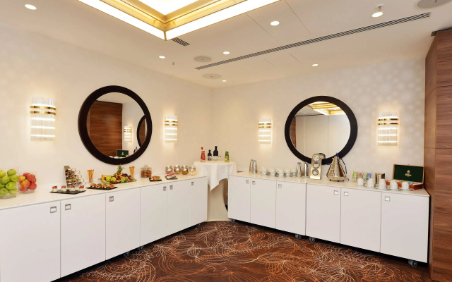 Best Western Plus Delta Park Hotel