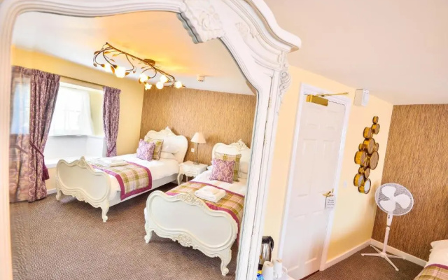 The George Hotel