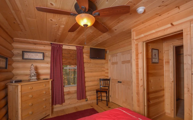 Grin Inn Bear It 3 Bedroom House