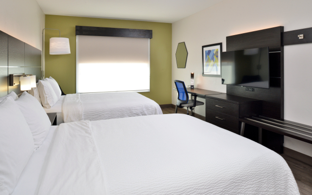 Holiday Inn Express Hotel & Suites Royse City by IHG
