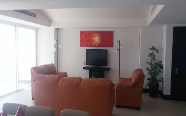Departamento a  pie de  Playa