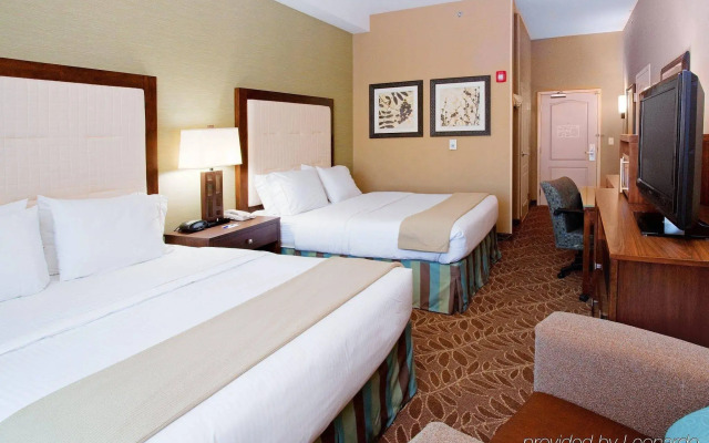 Holiday Inn Express & Suites Logan by IHG