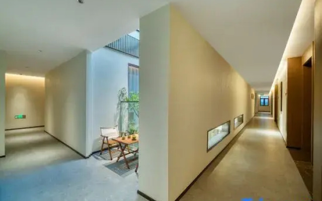 The Moonlit Temple Hotel (Wenzhou Longwan International Airport Branch)