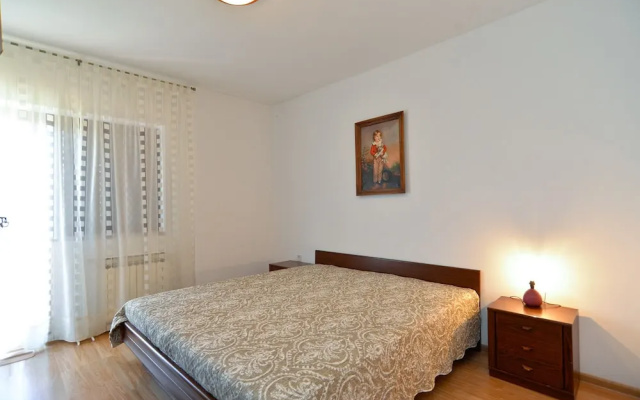 Apartment 1899