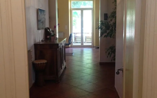 Olonzac. Chambres d hôtes avec piscine