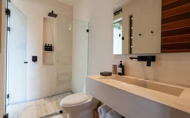 Bohemian 2BR Boutique Condo in Trendy La Veleta