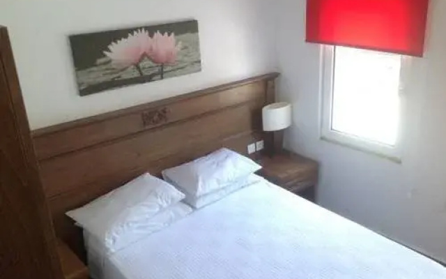 Michelles Suites