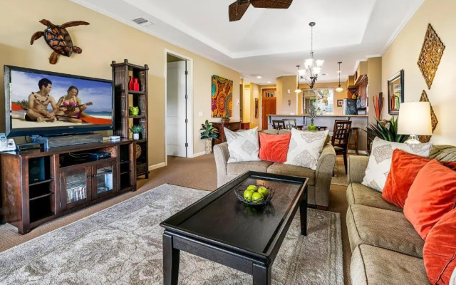 Waikoloa Beach S E33 2 Bedroom Condo by RedAwning