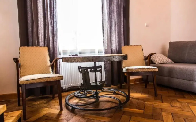Lovenovsky Apartments