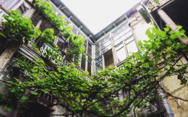 Отель Hostel FreeStyle Грузия, Тбилиси - отзывы, цены и фото номеров - забронировать отель Hostel FreeStyle онлайн вид на фасад