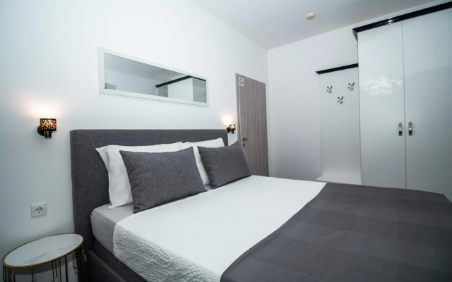 Studioapartment Black & White