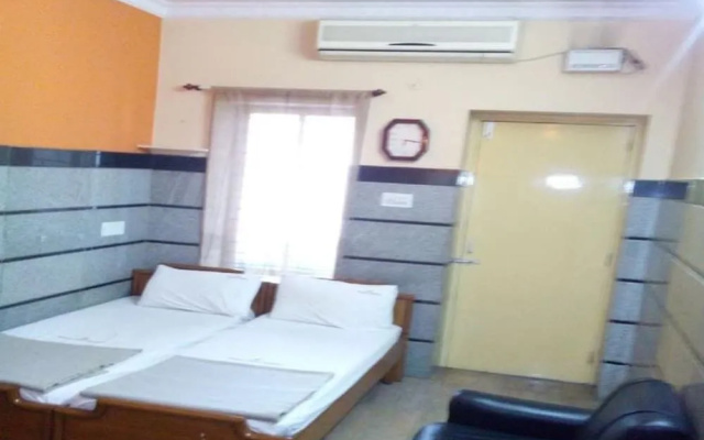 Rathna Mahal Residency