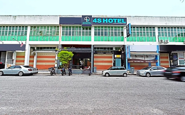 4S Hotel