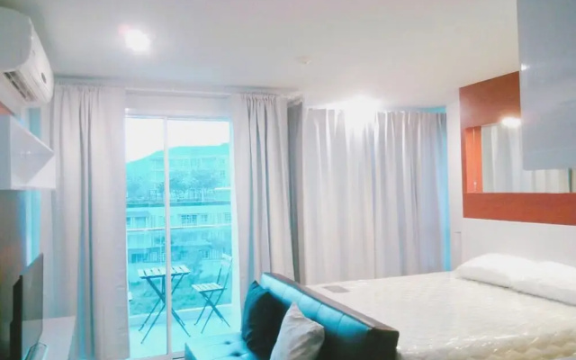 Baan View Viman Hua Hin 516 by Montri C