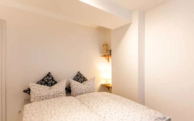 Elegant Apartment in Naumburg With Terrace