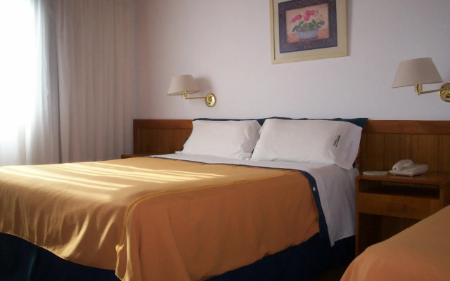 Onais Hotel