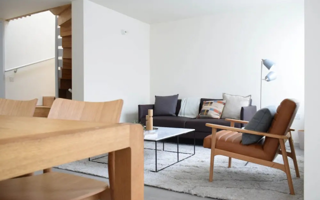 3 Bedroom House in King's Cross Sleeps 6