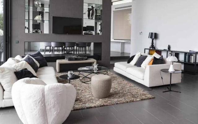 Luxurious Golf Villa La Vinya 5