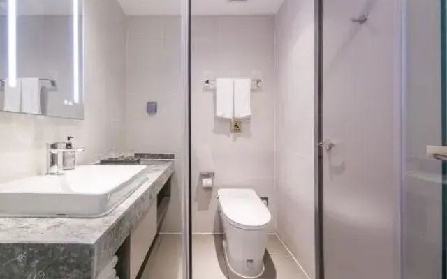 Homeinn Selected Hotel (Lvliang Lishi Longfeng North Street Xingsheng Road)