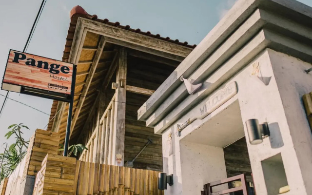 Pange Hostel Lembongan